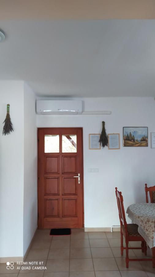 Hotel Anna Ilona Vendeghaz Badacsonytomaj Exterior foto
