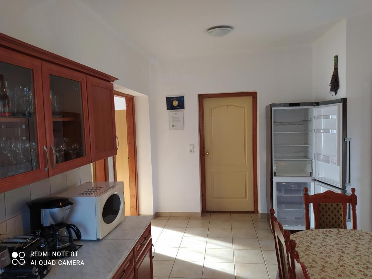 Hotel Anna Ilona Vendeghaz Badacsonytomaj Exterior foto