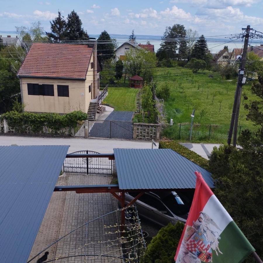 Hotel Anna Ilona Vendeghaz Badacsonytomaj Exterior foto