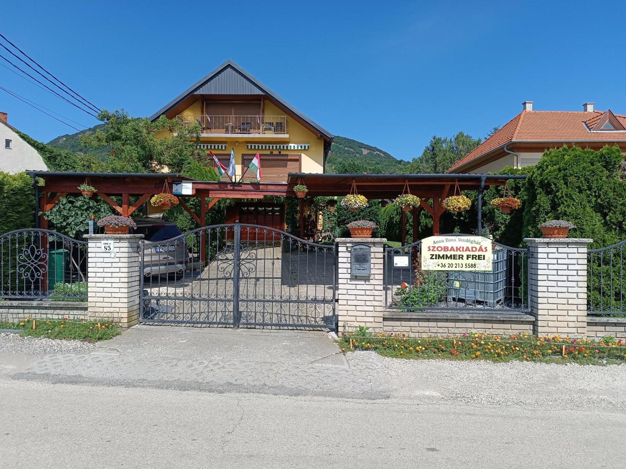 Hotel Anna Ilona Vendeghaz Badacsonytomaj Exterior foto