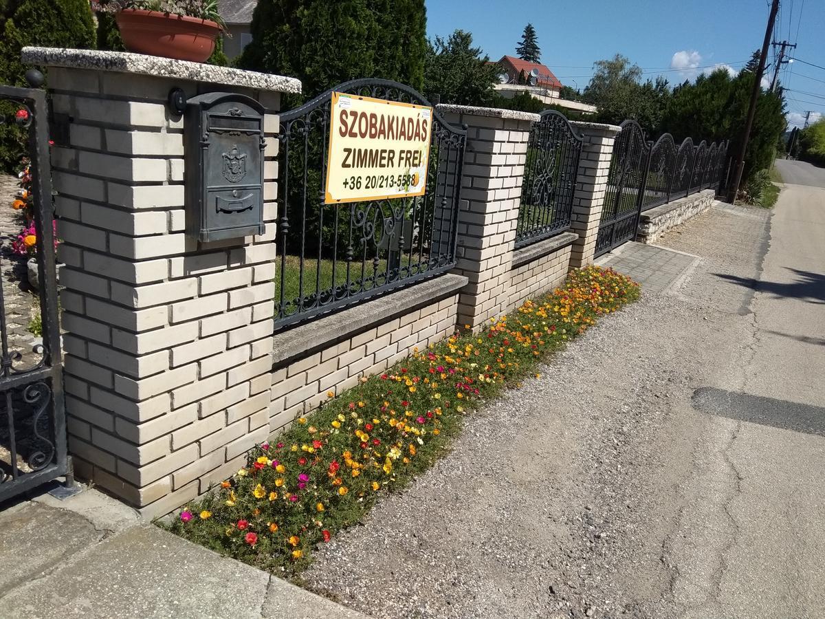 Hotel Anna Ilona Vendeghaz Badacsonytomaj Exterior foto